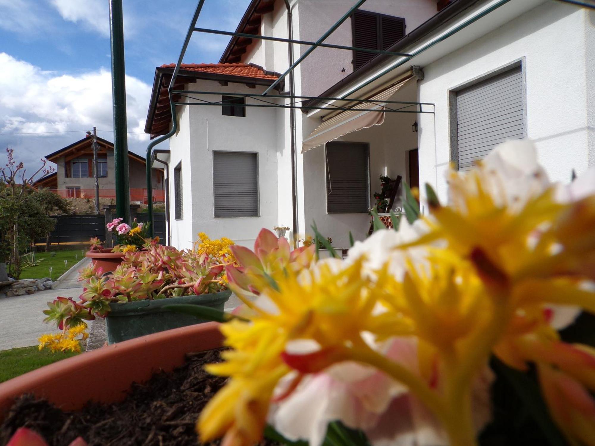 Casa Vacanze Terra Di Mezzo Инворио-Инфериоре Экстерьер фото